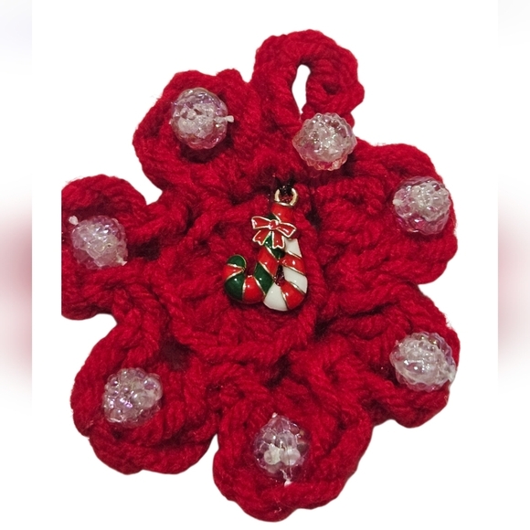 Hand Crafted Upcycled Chritsmas Ornaments Hand Crochet red beaded floral pattern - Picture 11 of 17